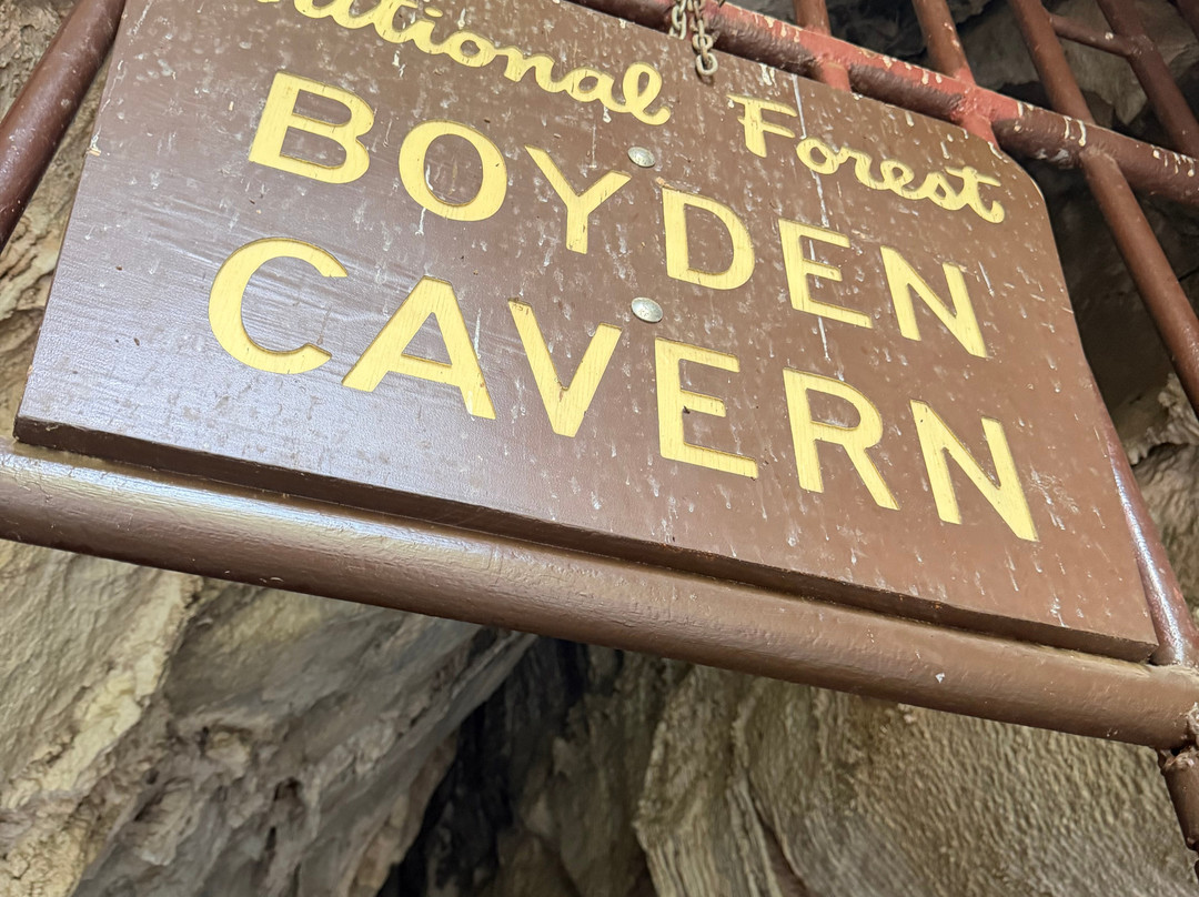 Boyden Cavern-红杉&国王峡谷国家公园必去景点