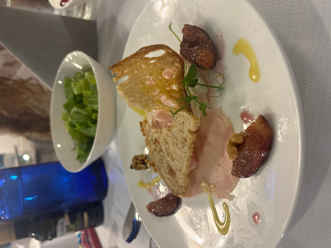 天堂酒店主图