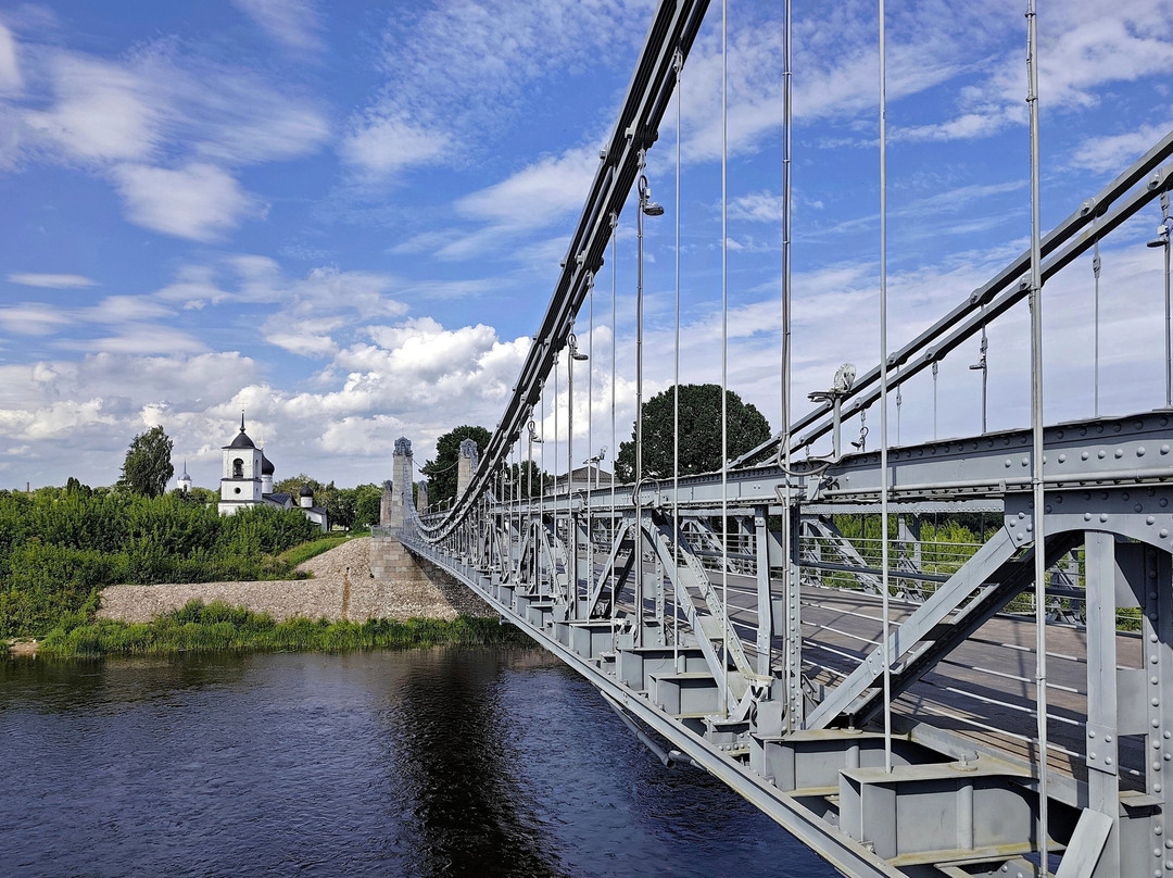 Chain Bridges-Ostrov必去景点
