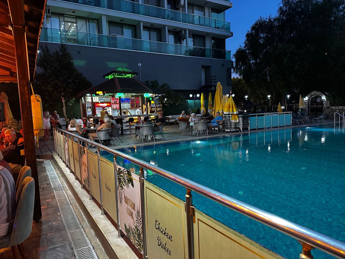 Panormos Hotel-旅行者