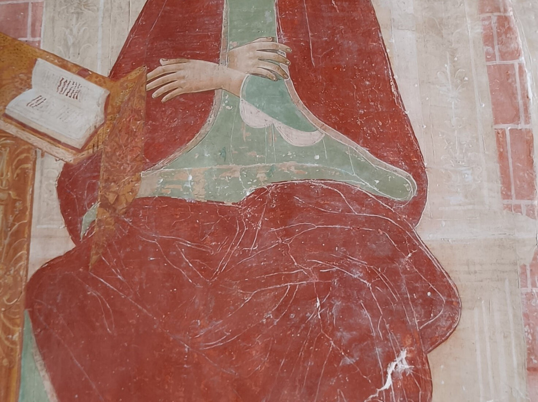 Chiesa di Santa Maria ad Cryptas-Fossa必去景点