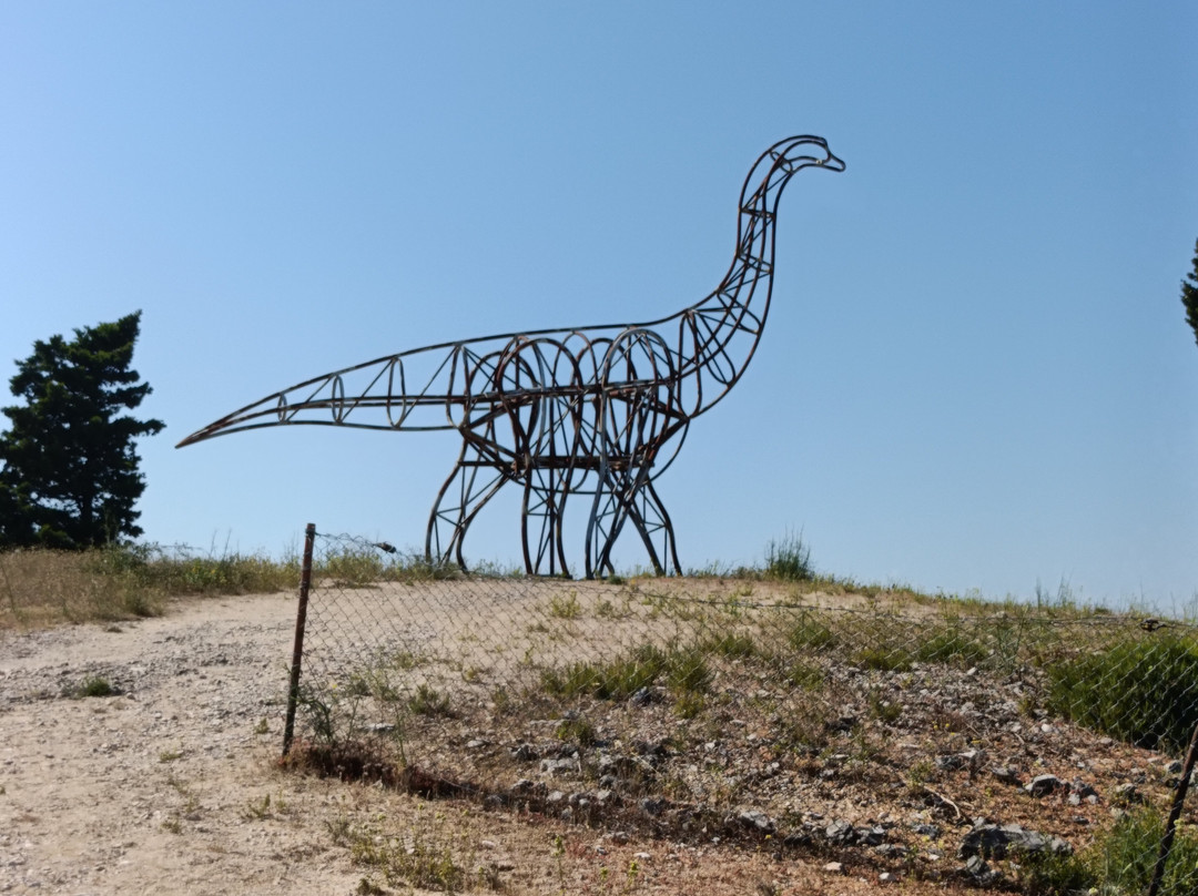 Natural Monument of the Dinosaur Footprints-Ourem必去景点