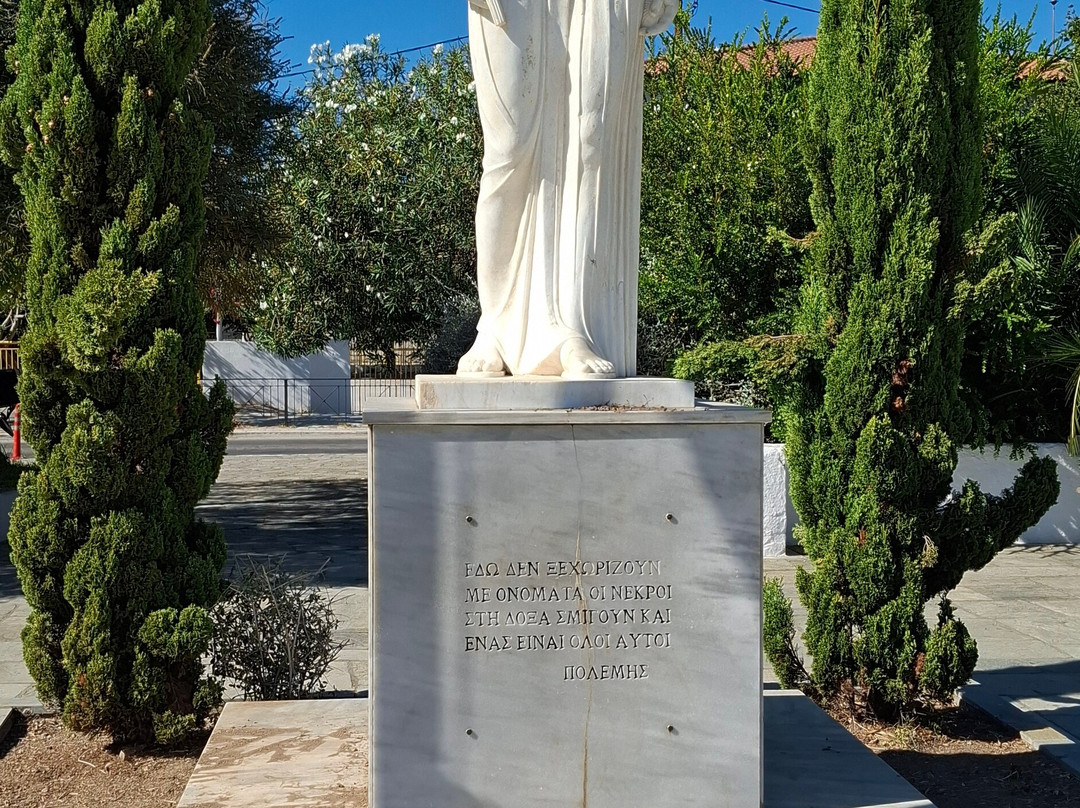 War Memorial-Skiathos Town必去景点