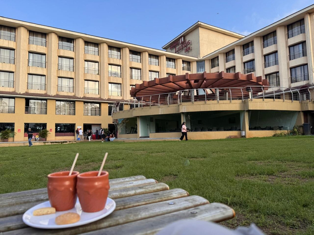 阿卡尔上议院酒店主图