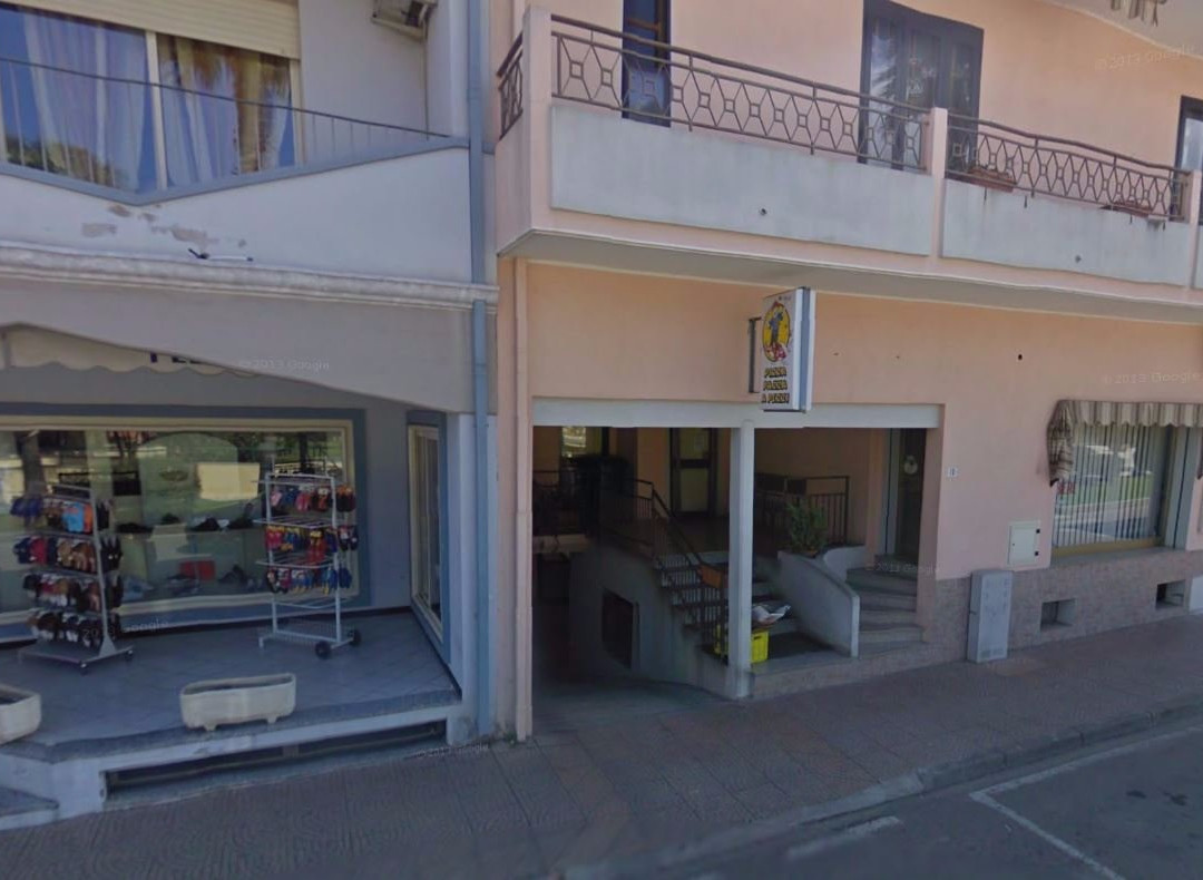 Muravera餐馆和美食-Pizza Pazza A Pezzi