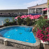 Chippewa Hotel Waterfront主图