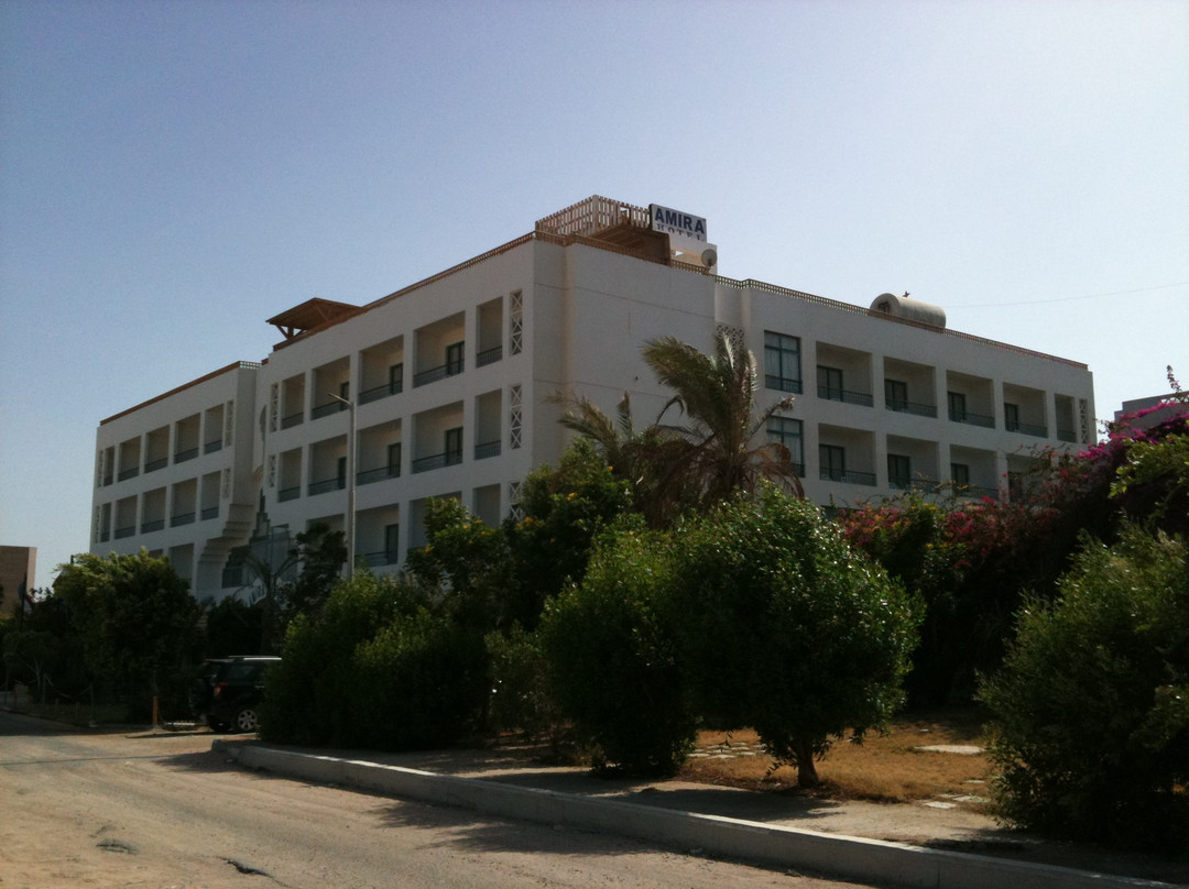 Amira Divers Inn
