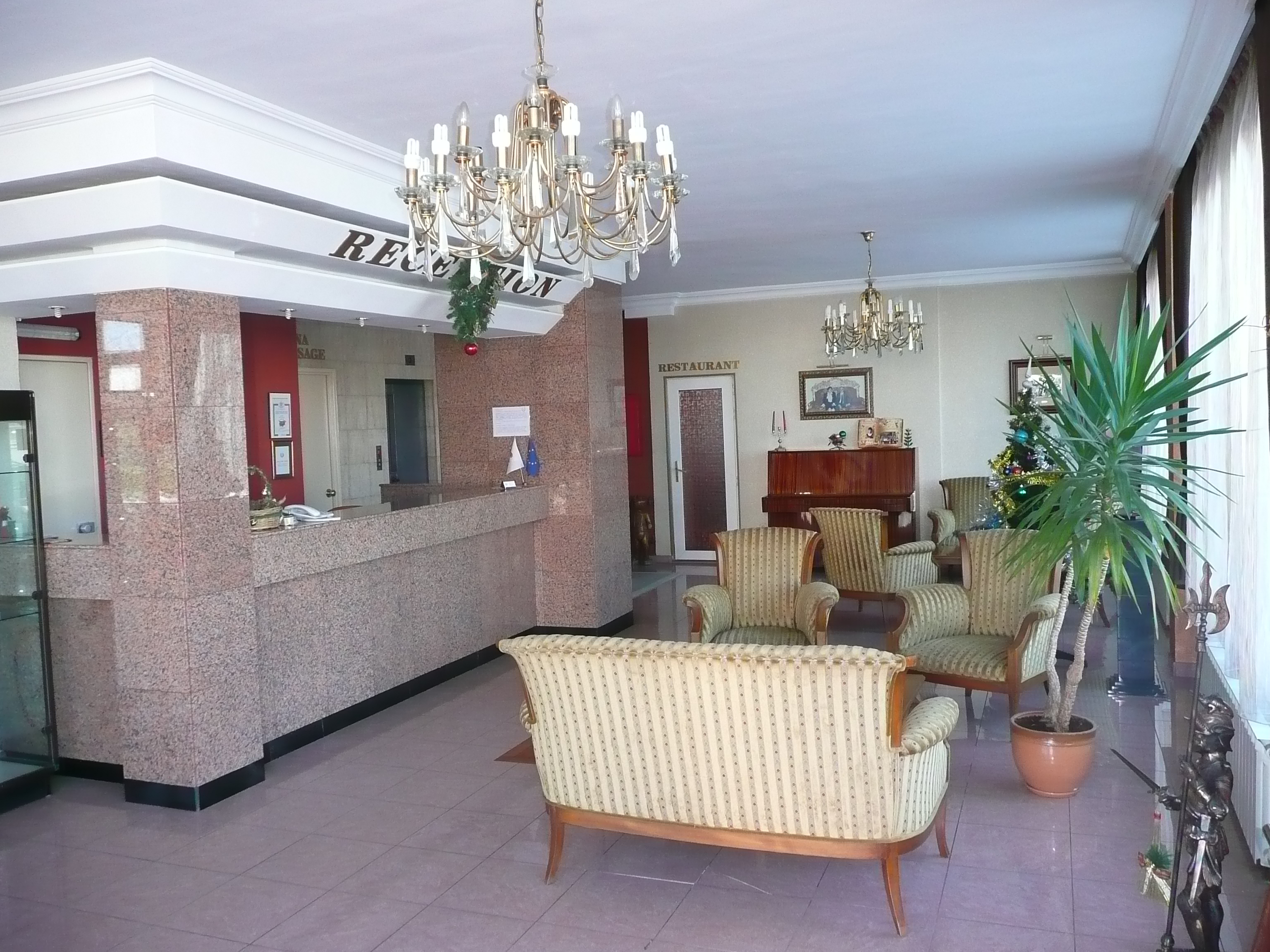 Airport Hotel Consul-官方