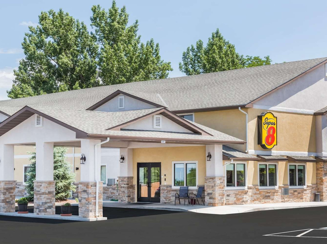 Super 8 by Wyndham Montrose主图