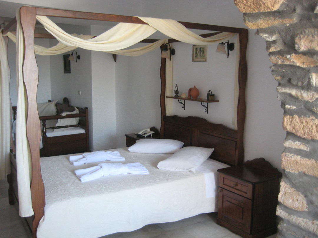 Hotel Anixis