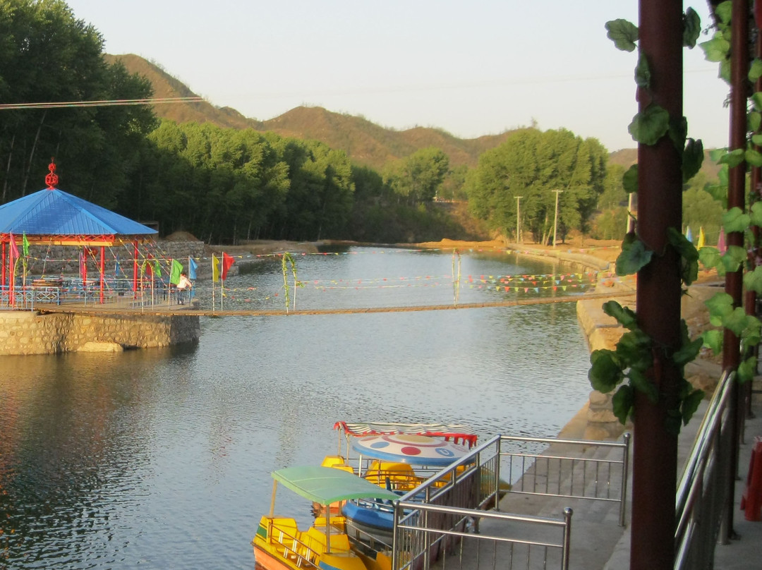 天桥瀑布-阜平县必去景点