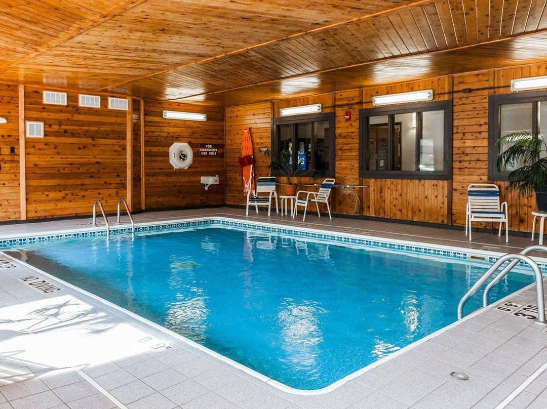 Comfort Inn Near Kokomo Speedway主图