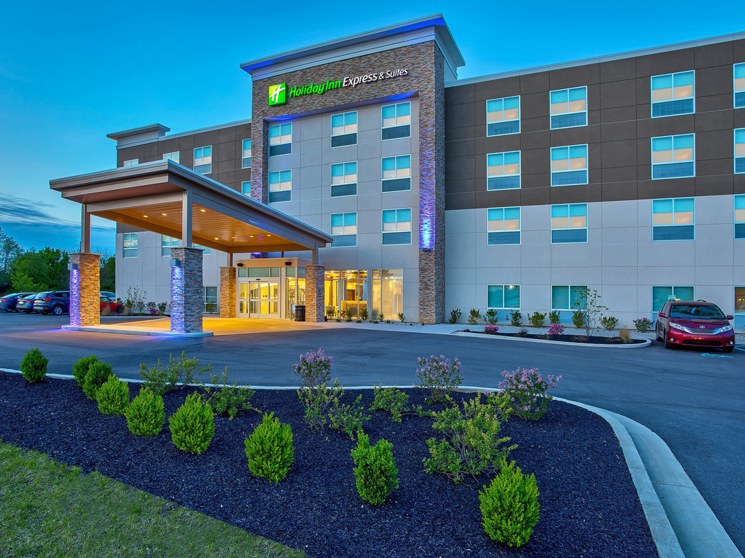 Holiday Inn Express & Suites Lexington W - Versailles By IHG