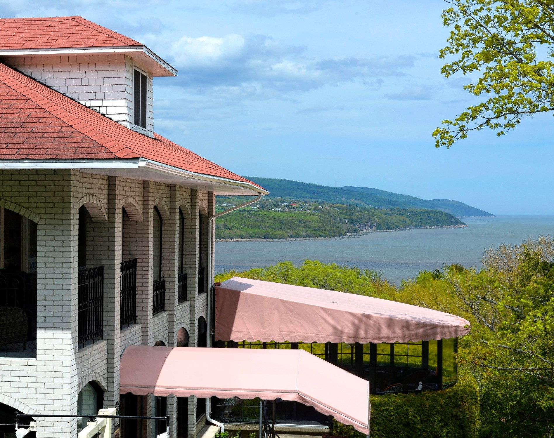 Auberge des Falaises-官方