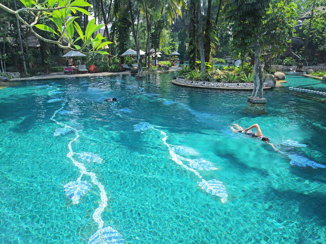 阿亚杜塔力宝村酒店主图