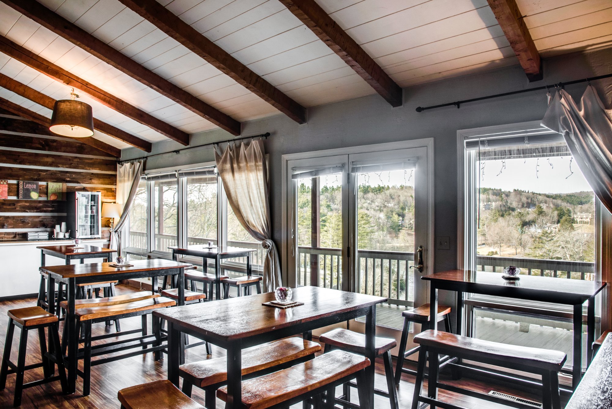 Cliff Dwellers Inn-官方