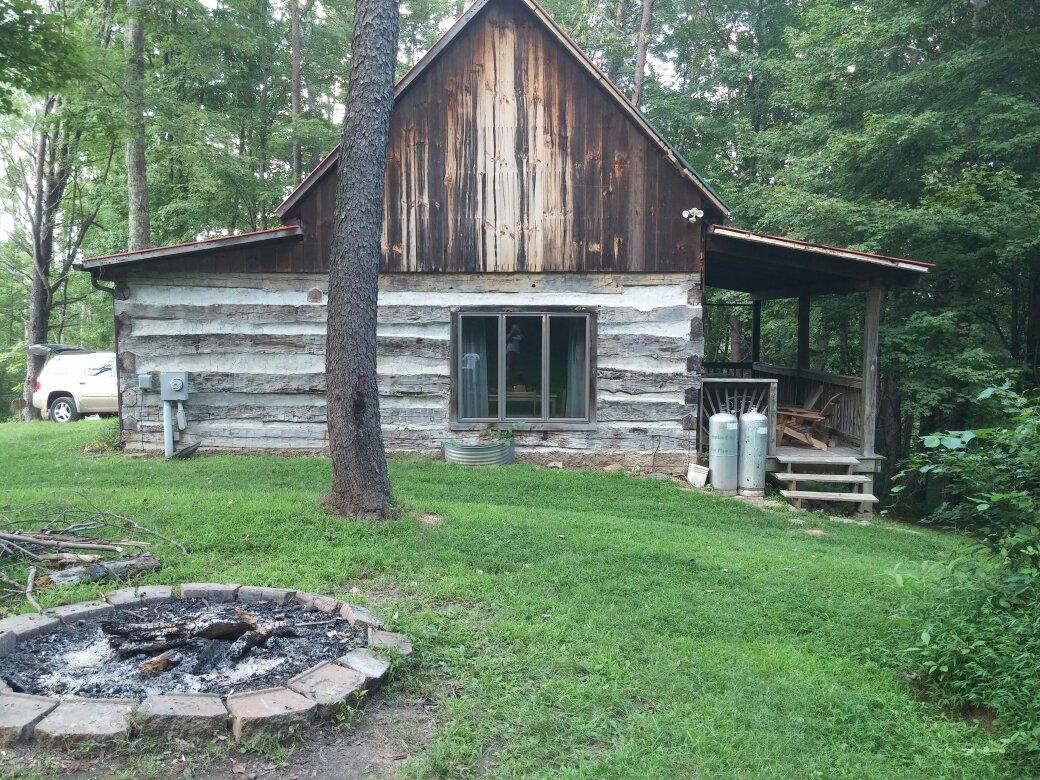 Acorn Acres Lodging-客卧