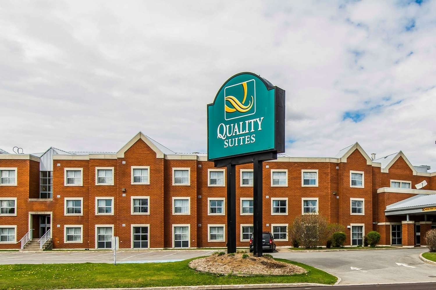 Quality Suites Quebec City-官方