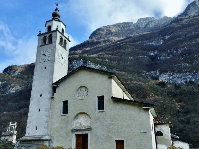 Chiesa dei santi Quirico e Giulitta a Castellavazzo景点图片