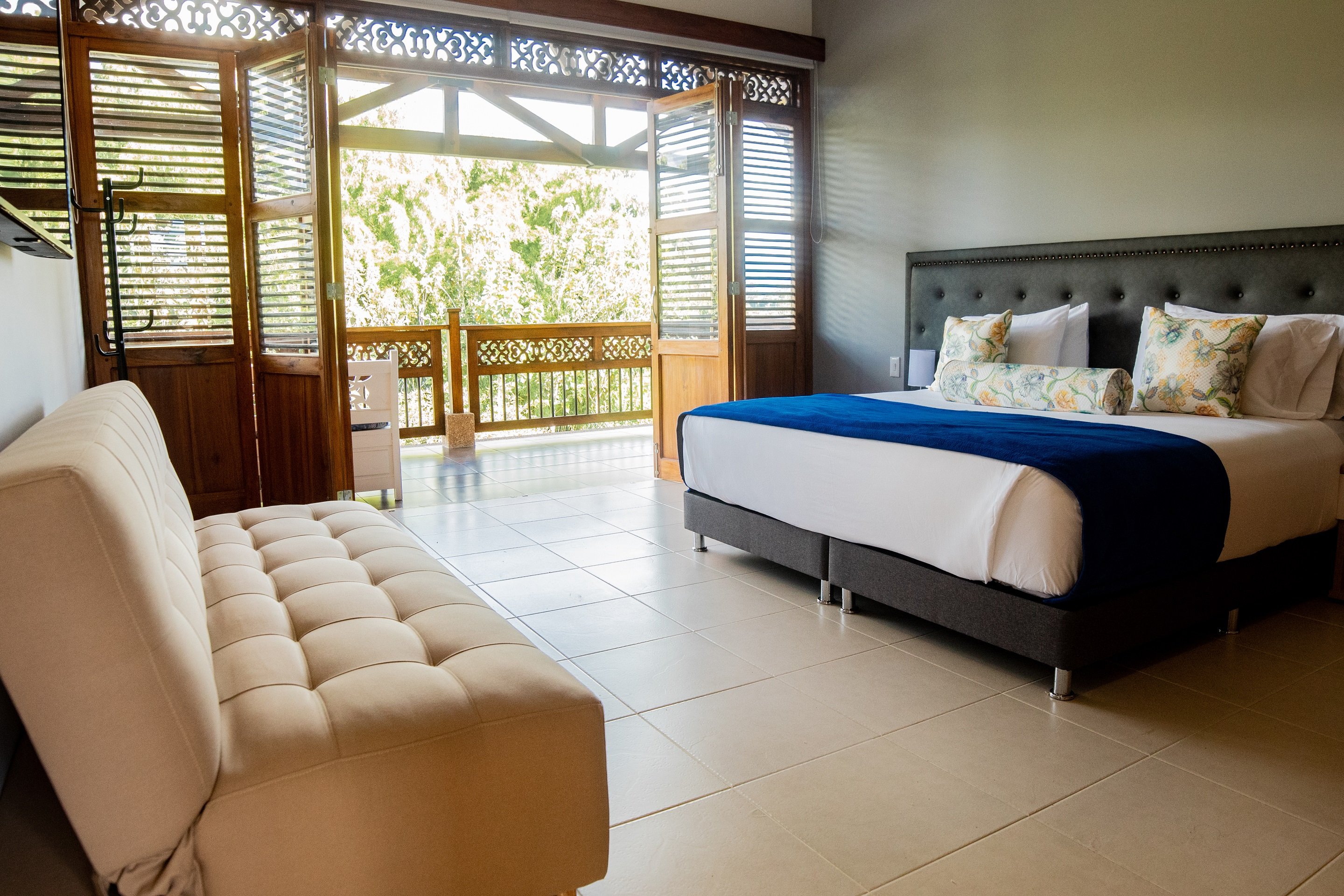La Herencia Hotel-官方