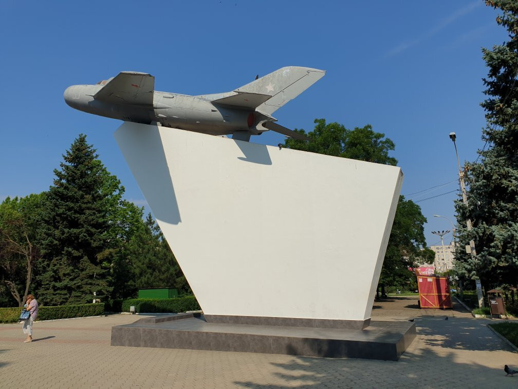 Mig-19 Monument-Tiraspol必去景点
