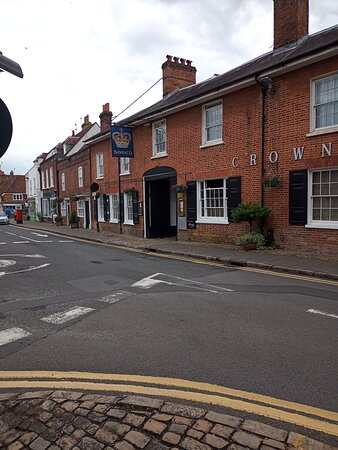The Crown Inn主图