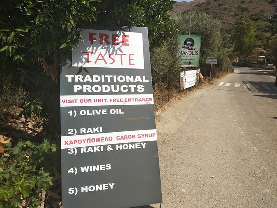 Manolis Local Products景点图片