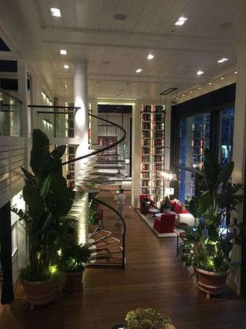 巴塞罗那七十酒店主图