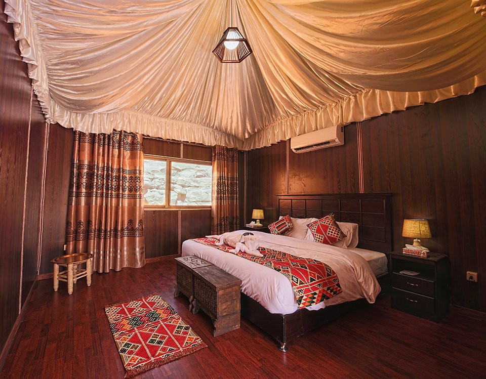 Mazayen Rum camp主图