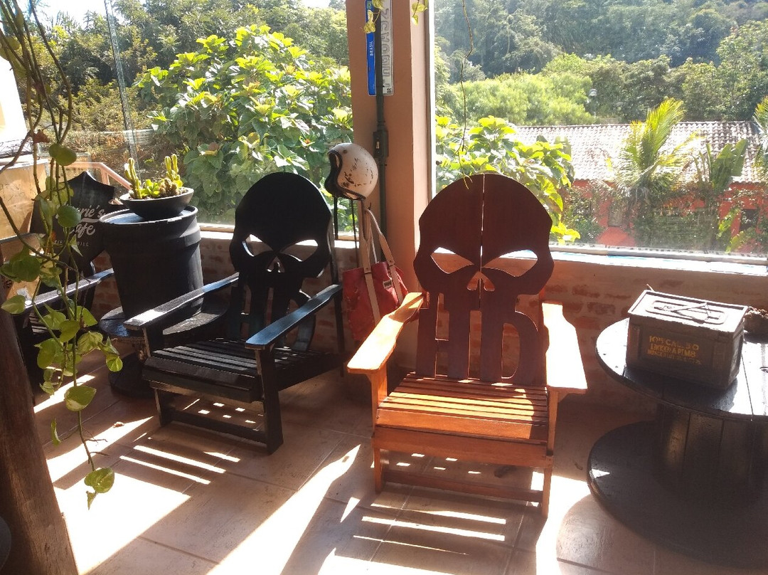 Marie's Café Bike N' Grill