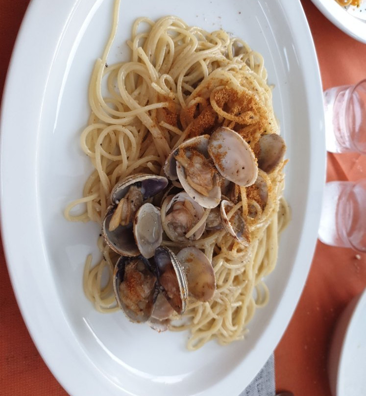 Bergeggi餐馆和美食-Circolo Ricreativo Culturale Sportivo Bergeggi