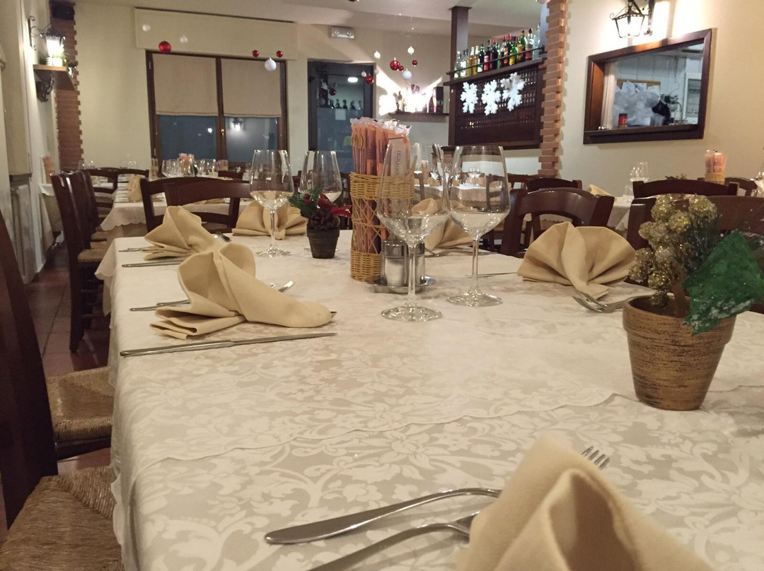 Albavilla餐馆和美食-Ristorante Pizzeria I Gladiatori