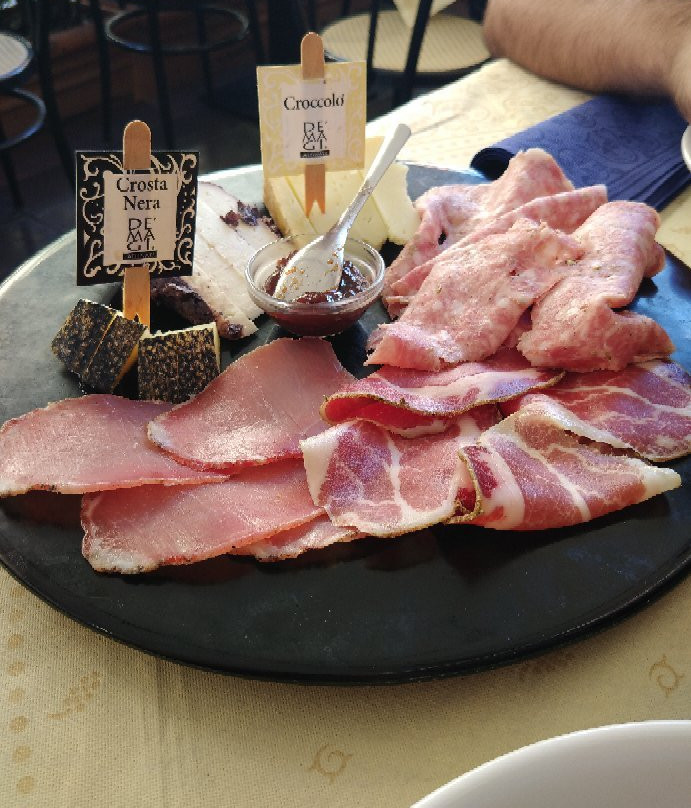 丘西餐馆和美食-Osteria Etrusca