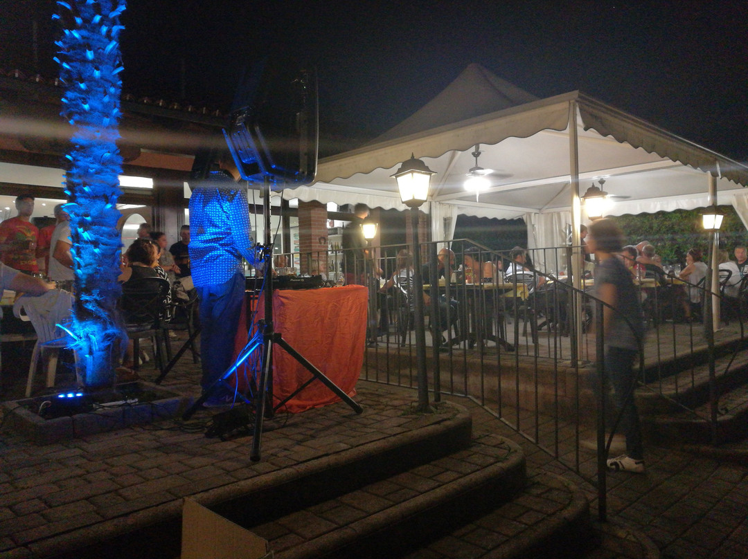 Romano Canavese餐馆和美食-Barbis - Coffee & Easy Food