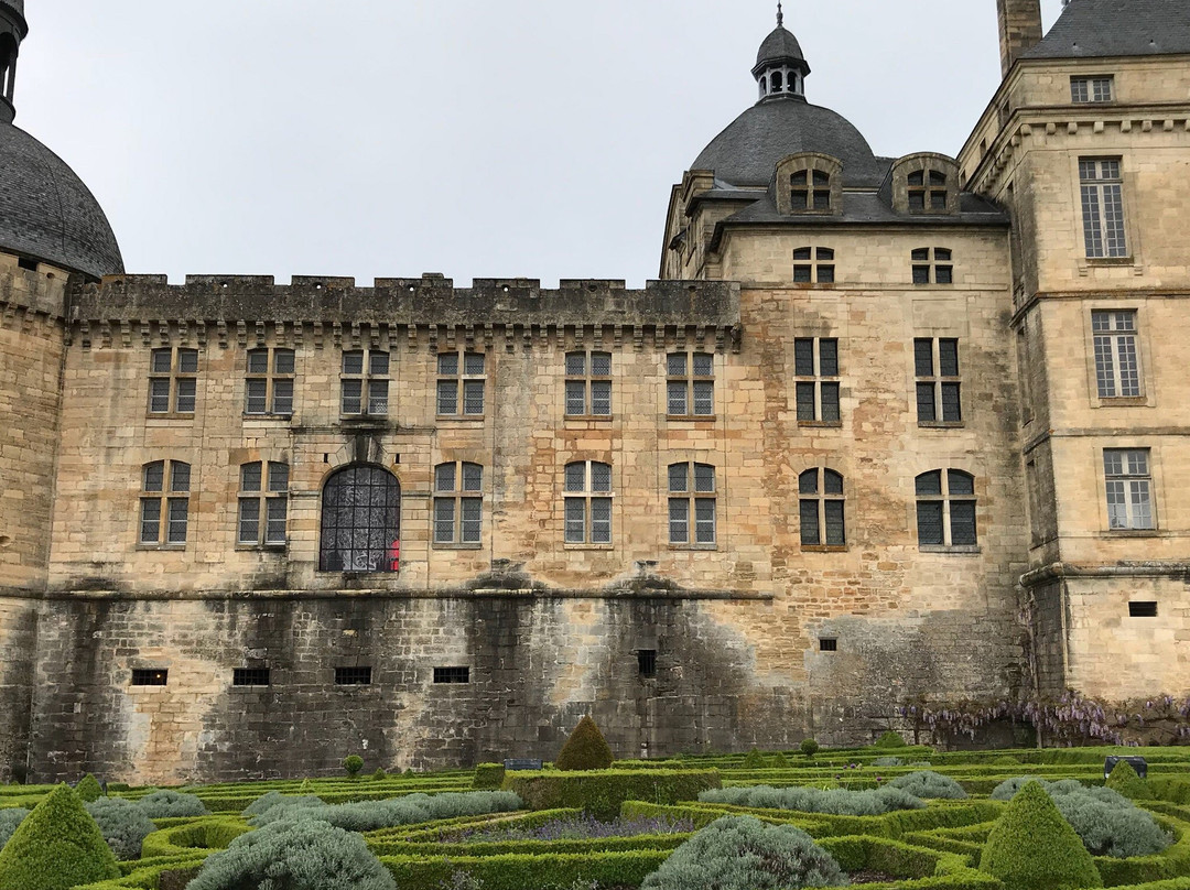 Hautefort旅游攻略图片