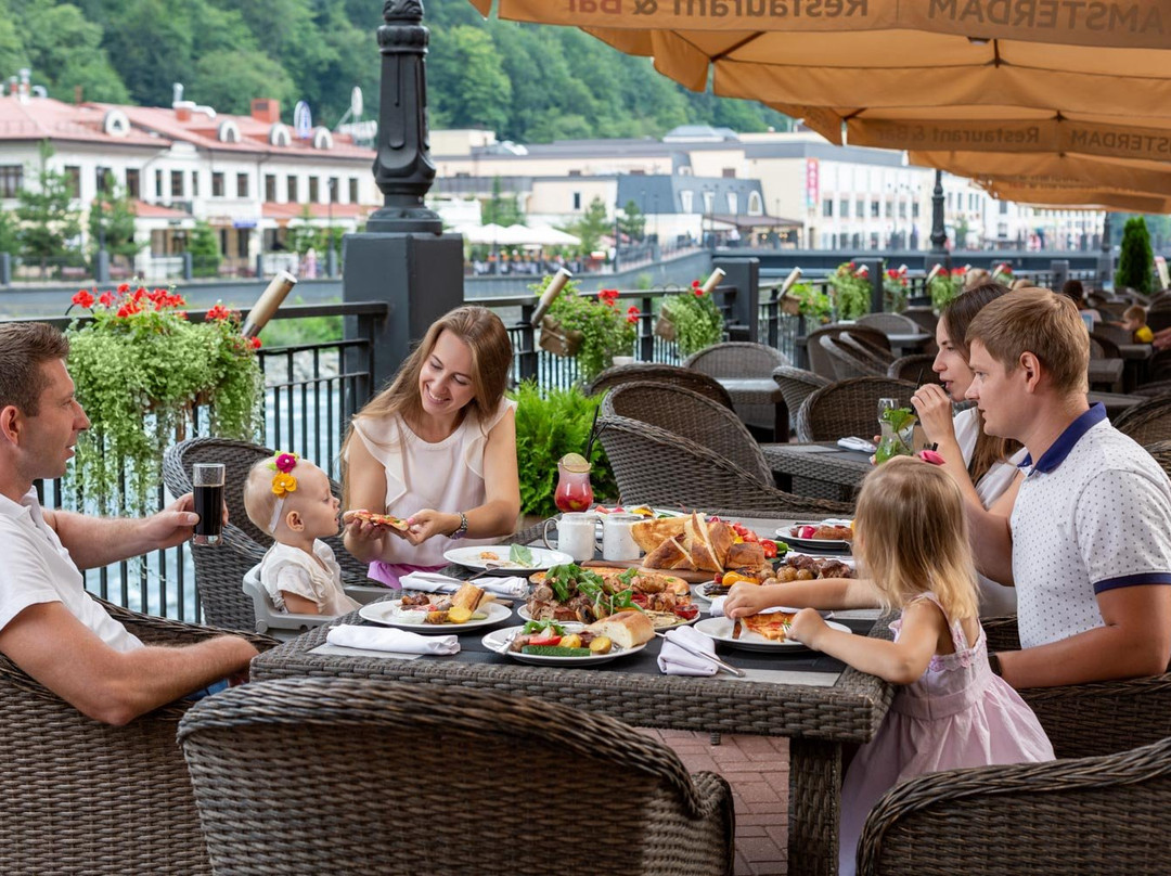 TheAmsterdam Restaurant & Bar