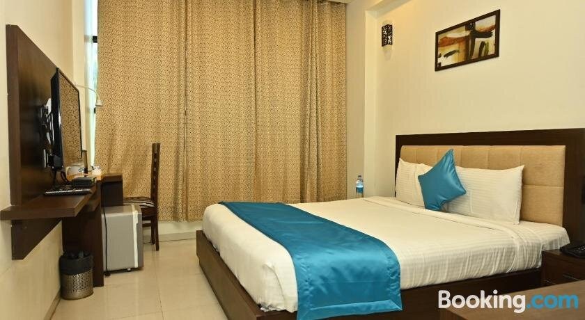 Blue Arrow Hotel Karwar