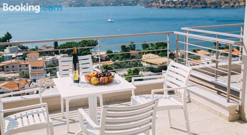 Kalavria Luxury Suites主图