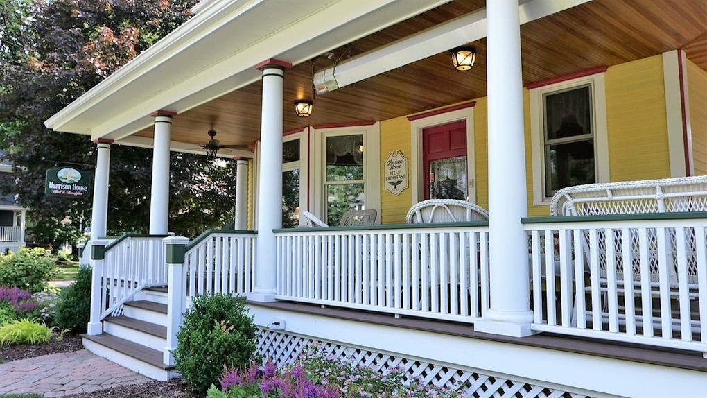 Harrison House Bed & Breakfast