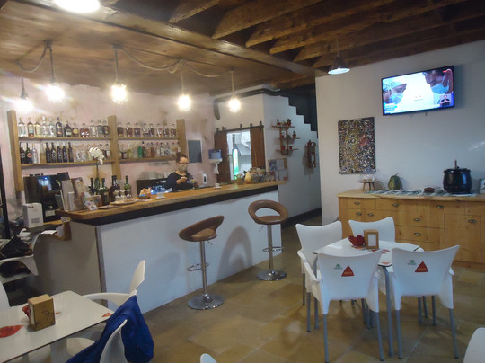 Bentornato A Rum Bar-卡列塔必去景点