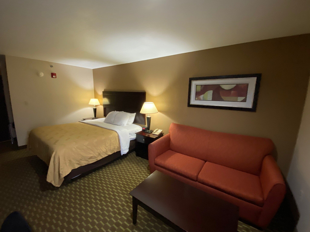 Quality Inn & Suites Pine Bluff主图