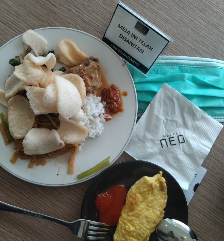 Hotel Neo Candi Simpang Lima - Semarang主图