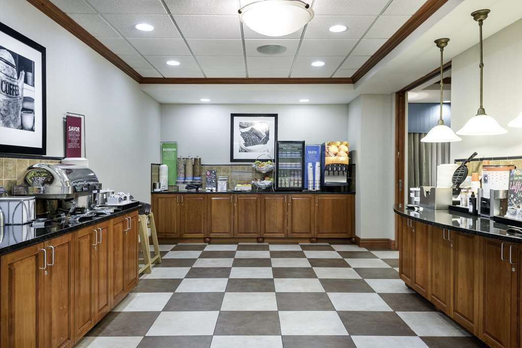 Hampton Inn Bellevue主图