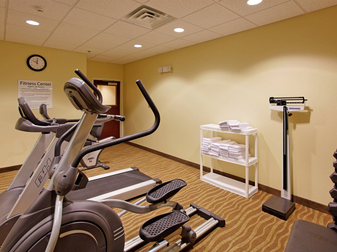 Holiday Inn Express & Suites Florence Northeast by IHG主图