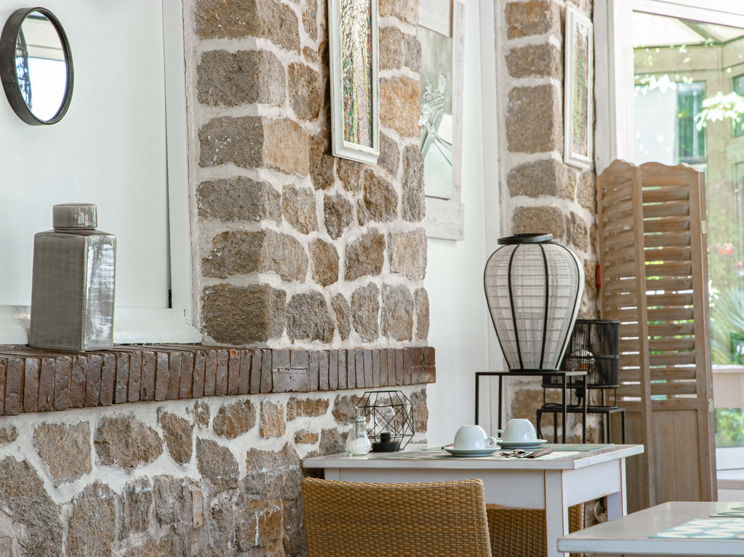 Hôtel Le Saint Pierre主图