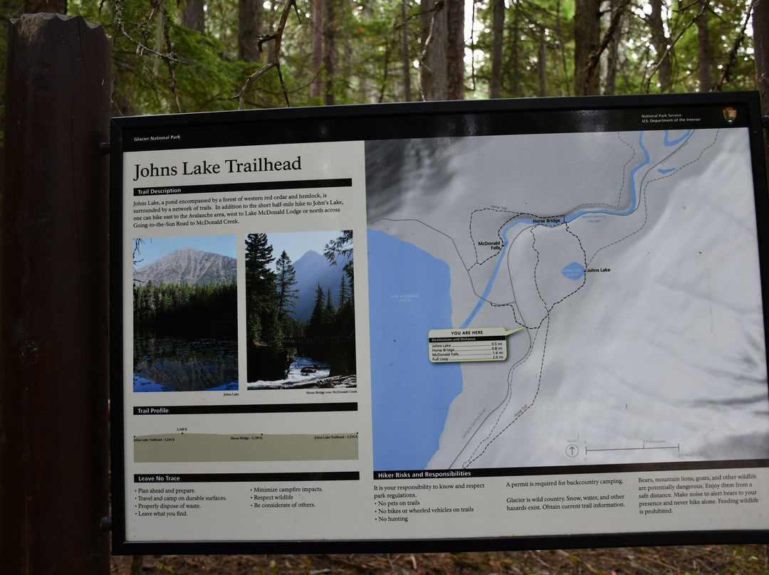 John's Lake Loop景点图片