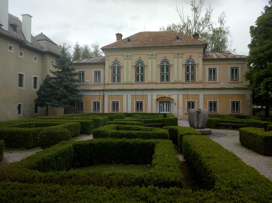 Slovanske Muzeum A. S. Puskina景点图片