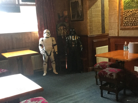 堤道酒馆民宿主图