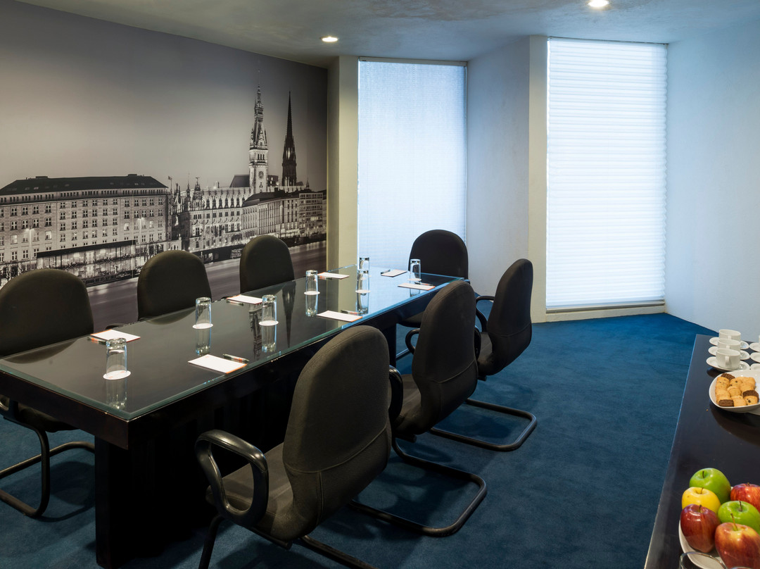 Camino Real Hoteles - Real Inn Nuevo Laredo主图