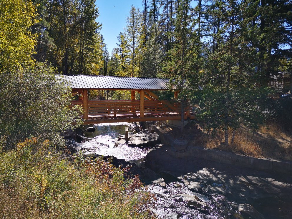 Marysville Falls & Eco Park景点图片